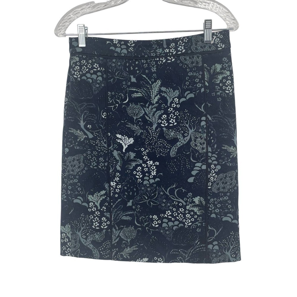Ann Taylor Petite Navy Floral Pencil Skirt 4P